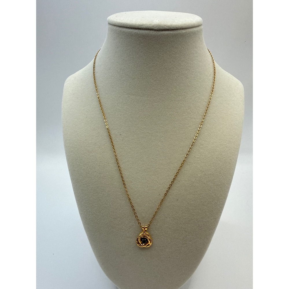 Vintage Gold Tone Knot Pndant Necklace Emerald Green Crystal Ornate Scroll Chain